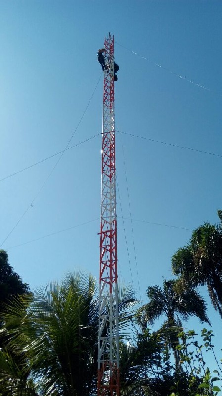 Imagem ilustrativa de Torre estaiada 50 metros